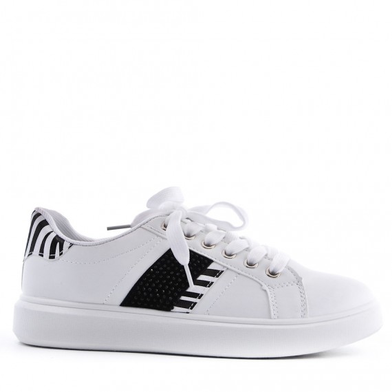 Women's faux leather lace up sneaker