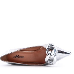 Leatherette pump with heels