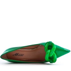 Leatherette pump with heels