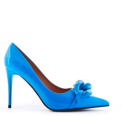 Leatherette pump with heels
