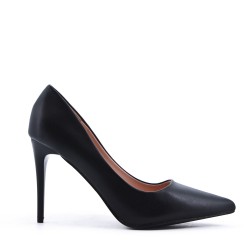 Leatherette pump with heels