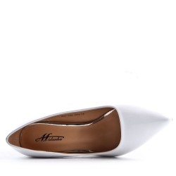 Leatherette pump with heels