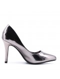 Leatherette pump with heels