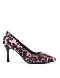 Leatherette pump with heels