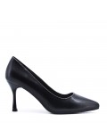 Leatherette pump with heels