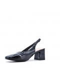 Leatherette pump with heels