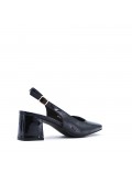 Leatherette pump with heels