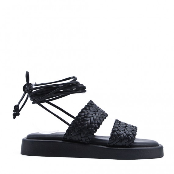 Flat sandals in a material mix for women