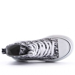 Zapatilla deportiva con cordones de piel sintética para mujer