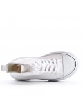 Women's faux leather lace up sneaker