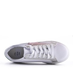 Women's faux leather sneaker