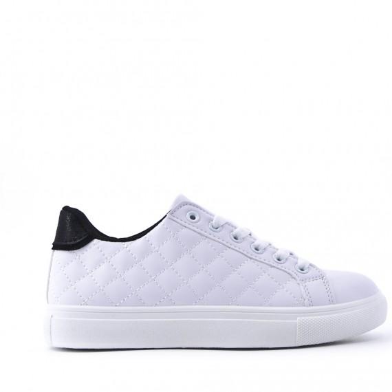 Women's faux leather sneaker