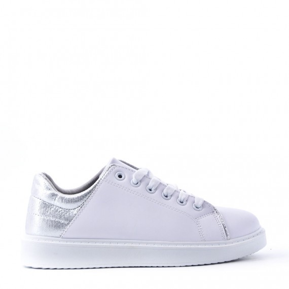 Women's faux leather sneaker