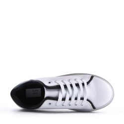 Women's faux leather sneaker