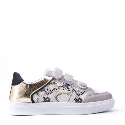 Women's mix-material sneaker without laces