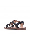 Girl's faux leather sandal