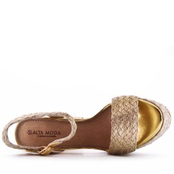 sandal with platform