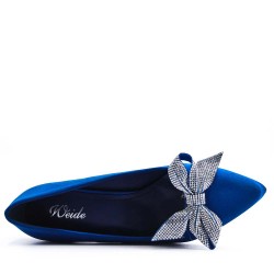 Leatherette pump with heels