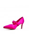 Leatherette pump with heels