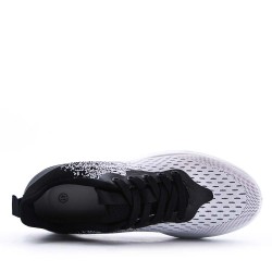 Zapatilla de material mixto con cordones