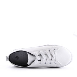 Women's faux leather sneaker