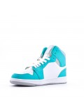 Women's faux leather sneaker