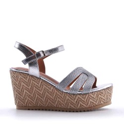 sandal with platform
