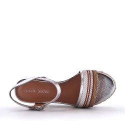sandal with platform