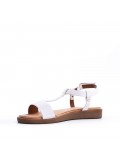 Girl's faux leather sandal