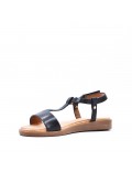 Girl's faux leather sandal