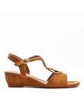 Wedge sandal in faux suede