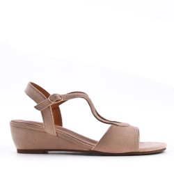 Wedge sandal in faux suede