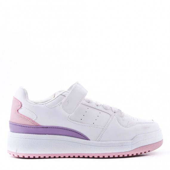 Women's faux leather sneaker