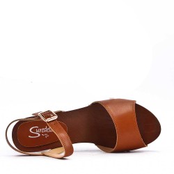 Sandale avec plateforme