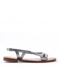 Flat sandals in faux leather for women