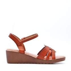 Sandale compensée en simili cuir