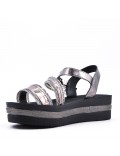 Mixed material wedge sandal