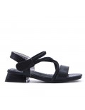 Girl's faux leather sandal