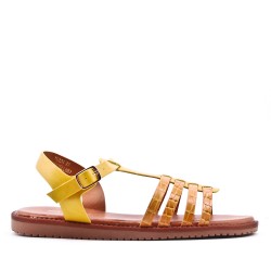 Flat sandals in a material mix for women