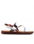 Flat sandals in faux leather for women