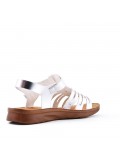 Flat sandals in faux leather for women