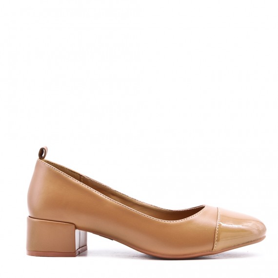 Medium heel pumps in faux leather for women