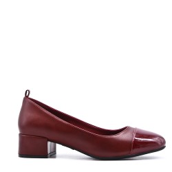 Medium heel pumps in faux leather for women