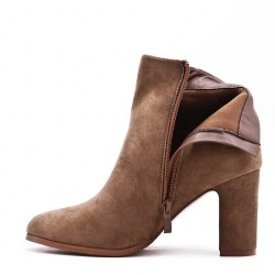 Ankle boot in faux suede