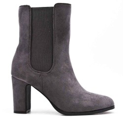 Ankle boot in faux suede