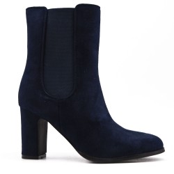 Ankle boot in faux suede