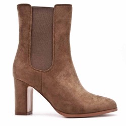 Ankle boot in faux suede