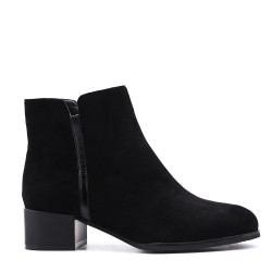 Ankle boot in faux suede