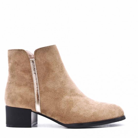 Ankle boot in faux suede