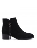 Ankle boot in faux suede